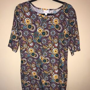 Lularoe Julia kaleidoscope pattern